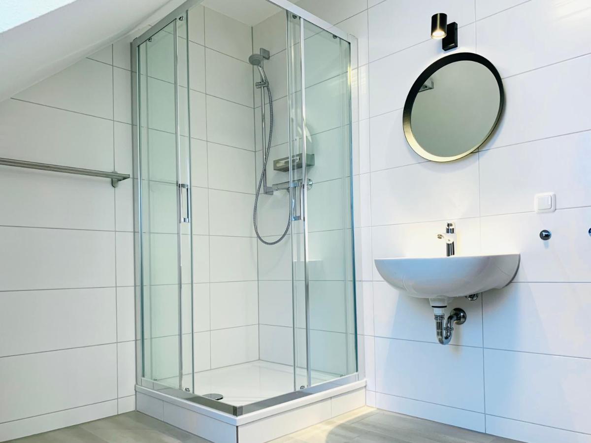 Ferienapartments Querleben Миров Екстериор снимка